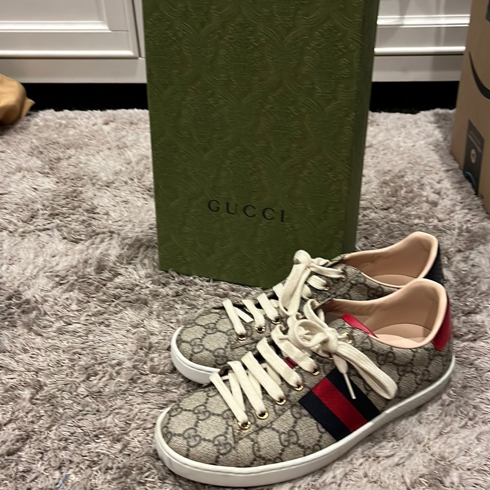 Gucci sneakers